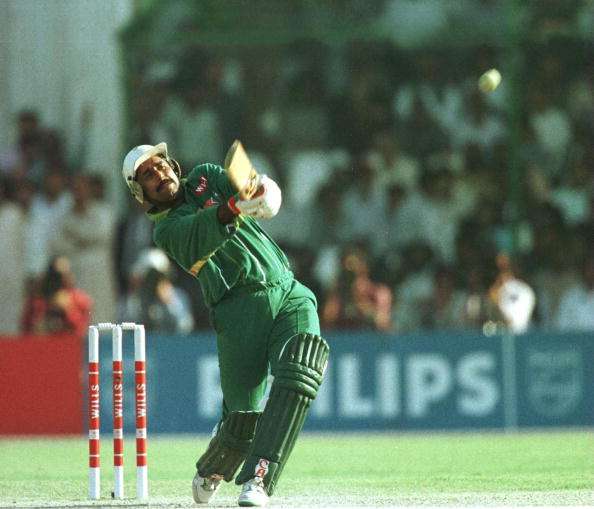 most consecutive 50s in odi