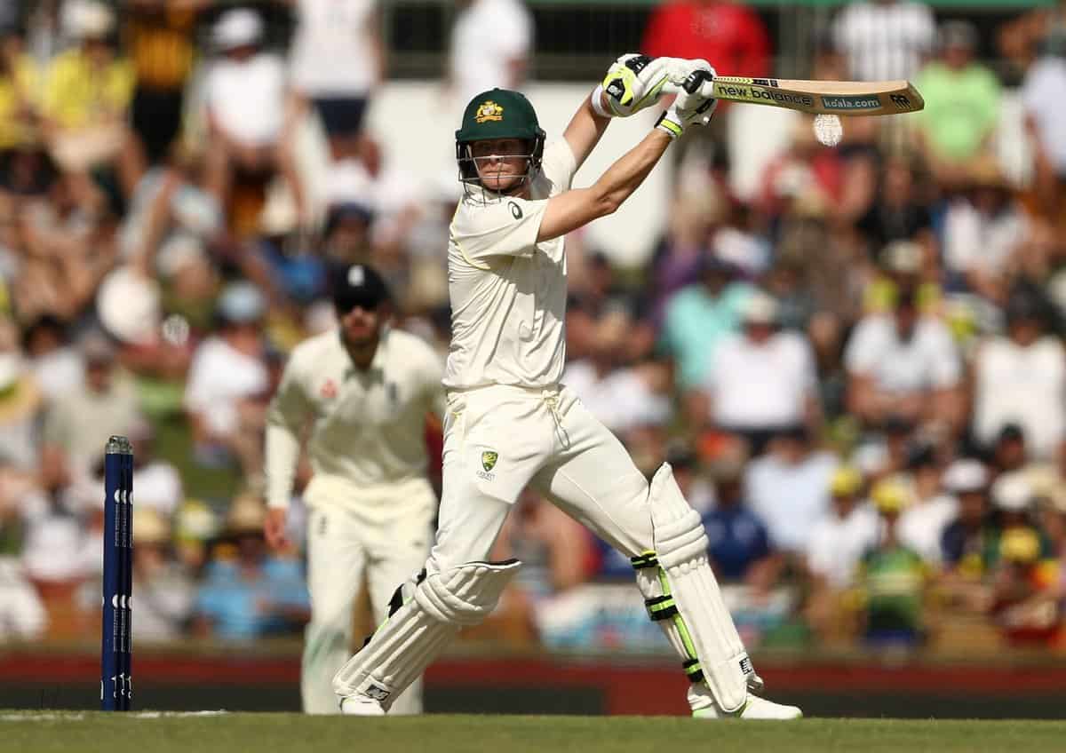 Steve Ssmith praised by twitteraties