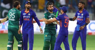 indian team players with pakistan team players