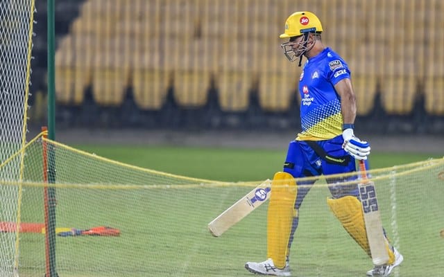 Dhoni practice session at Chepauk Stadium
